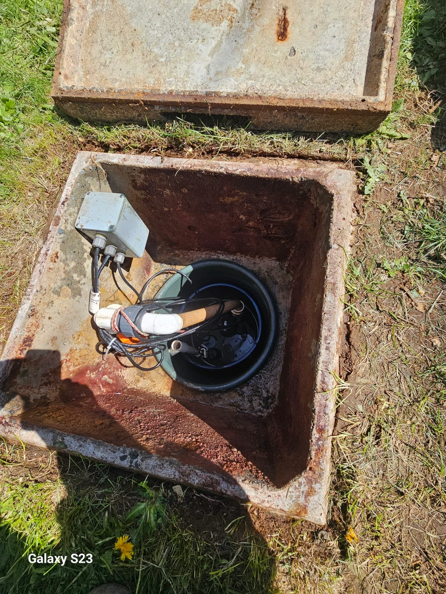 Septic System Inspection - Goodman Septic Services - 1009 NE Harlow Rd, Troutdale, OR 97060 - +1 (503) 666-2280 - 45.4605182, -122.2130506